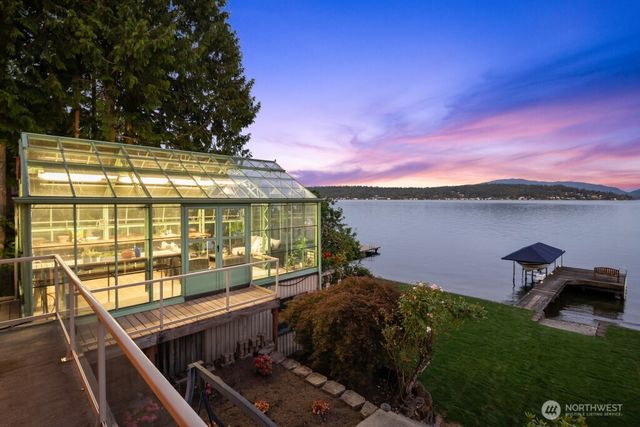 454 W Lake Sammamish Parkway NE, Bellevue, WA 98008