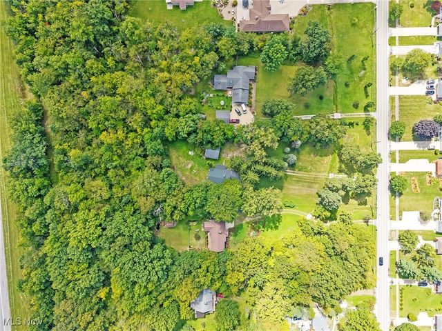 18229 Howe Road, Strongsville, OH 44136