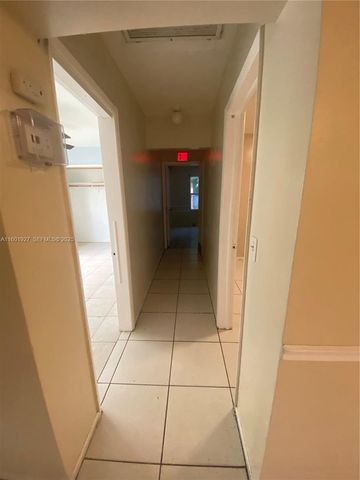 1739 SW 28th Terrace, Fort Lauderdale, FL 33312
