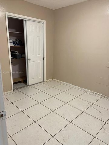 1739 SW 28th Terrace, Fort Lauderdale, FL 33312