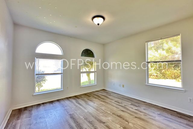 2426 Houston Circle, Gulf Breeze, FL 32561