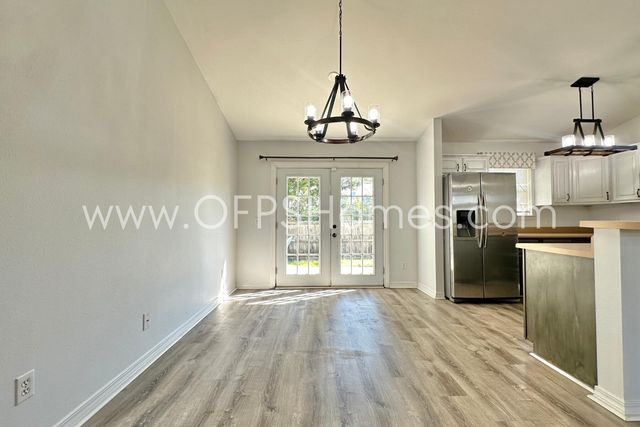 2426 Houston Circle, Gulf Breeze, FL 32561