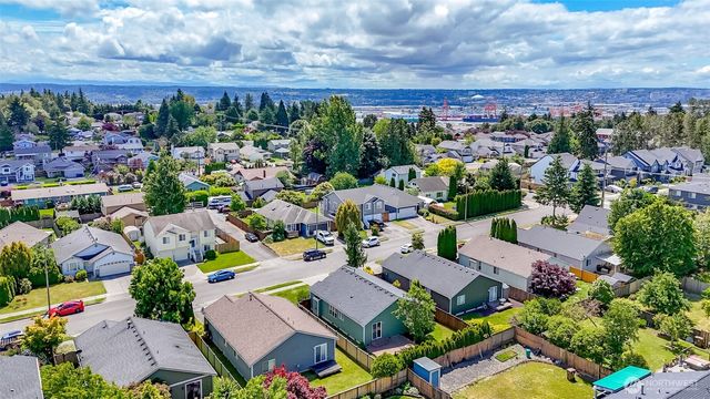 6523 22nd Street Ct NE, Tacoma, WA 98422