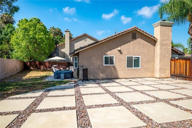 19288 White Dove, Riverside, CA 92508