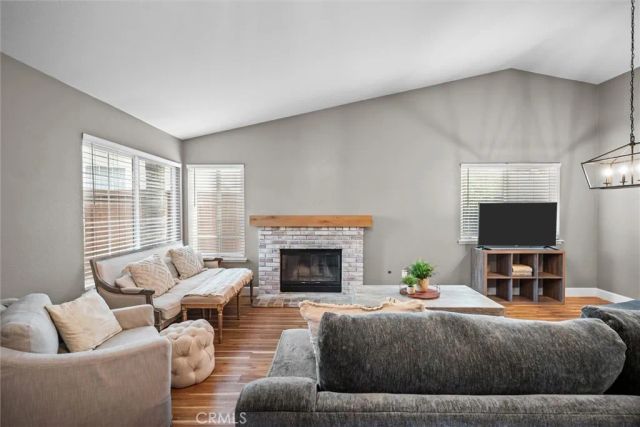 19288 White Dove, Riverside, CA 92508