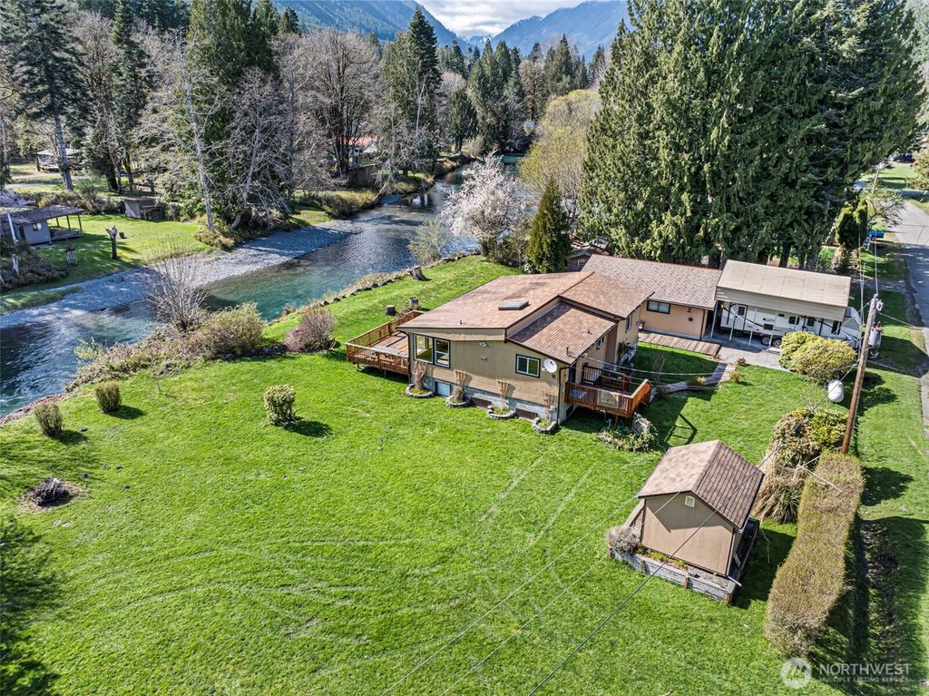 210 Kelly Road, Brinnon, WA 98320