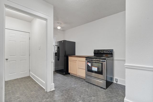 413 Whittington Avenue, Hot Springs, AR 71901