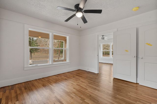 413 Whittington Avenue, Hot Springs, AR 71901