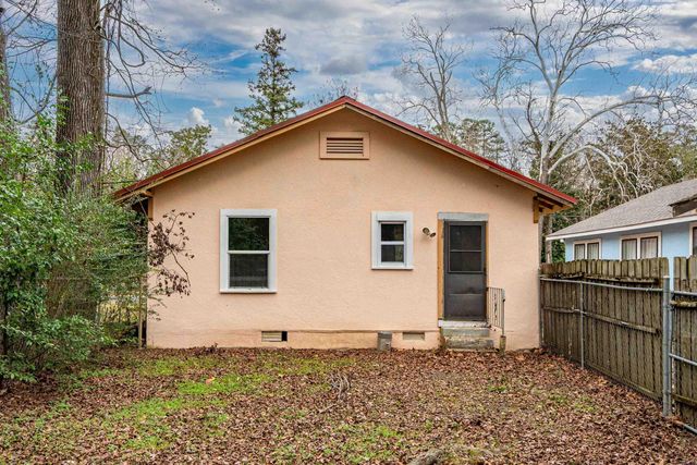 413 Whittington Avenue, Hot Springs, AR 71901