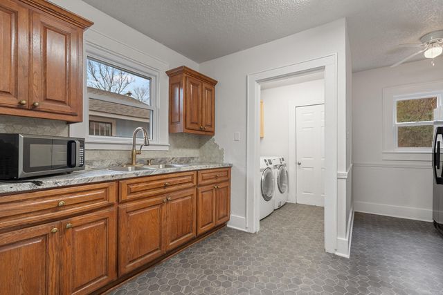 413 Whittington Avenue, Hot Springs, AR 71901