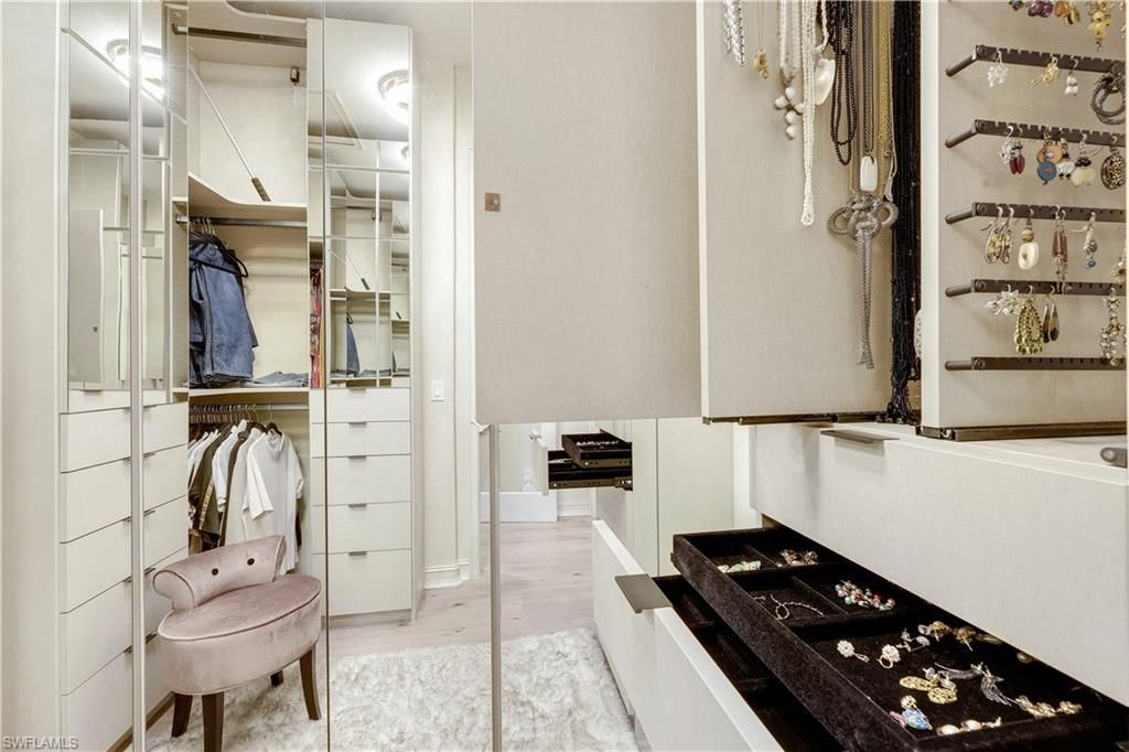 Image 16 of property listing at 1503 NW 41st PL, Cape Coral, FL 33993