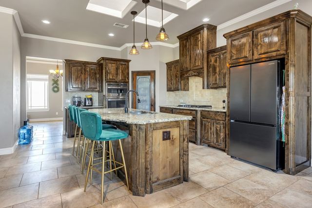 1909 N County Rd 1110, Midland, TX 79706