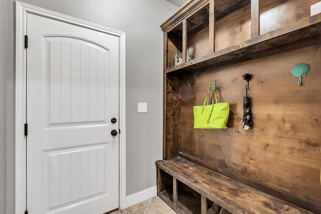 1909 N County Rd 1110, Midland, TX 79706