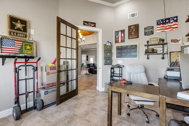 1909 N County Rd 1110, Midland, TX 79706