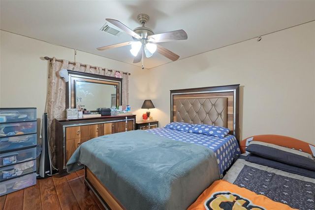 3818 W Traditions Boulevard, Houston, TX 77082