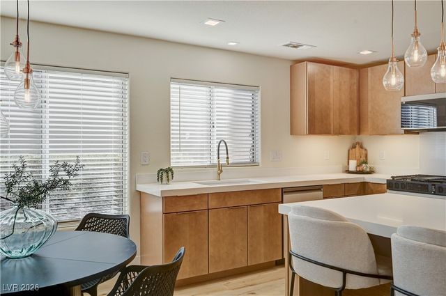 2832 Dry Plains Drive, Las Vegas, NV 89134