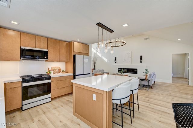 2832 Dry Plains Drive, Las Vegas, NV 89134