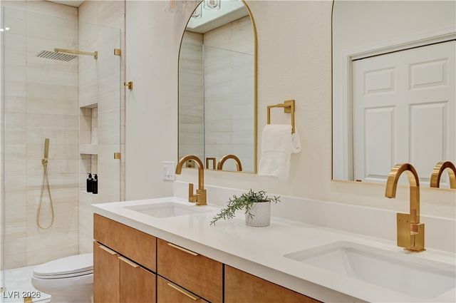 2832 Dry Plains Drive, Las Vegas, NV 89134