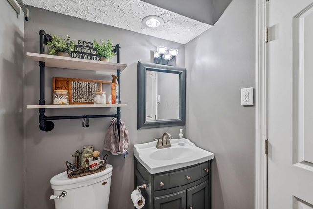 2988 Harding Highway W, Marion, OH 43302