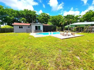 5721 Jefferson Street, Hollywood, FL 33023