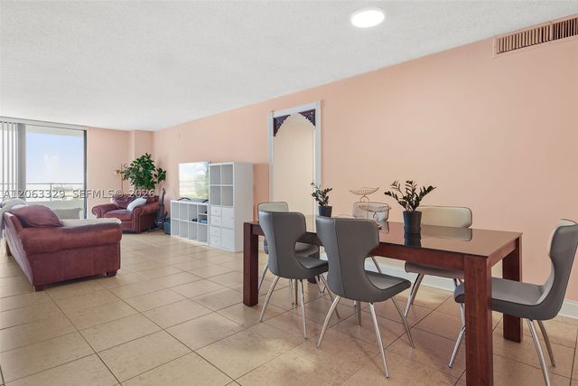 2500 Parkview Dr 812, Hallandale Beach, FL 33009