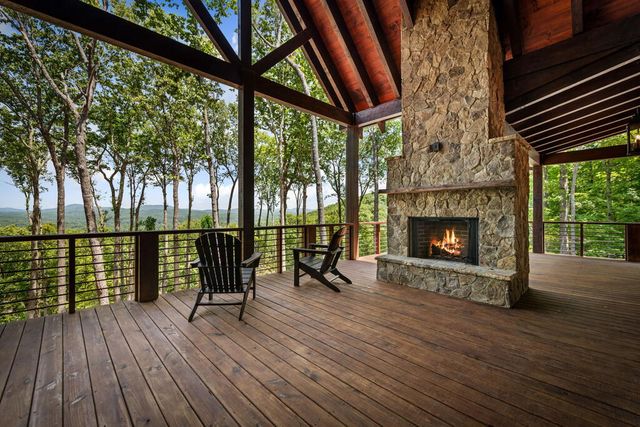 210 Hemptown Overlook, Morganton, GA 30513