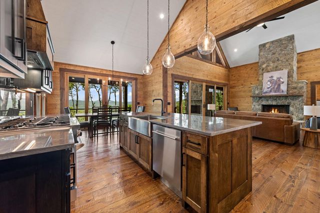 210 Hemptown Overlook, Morganton, GA 30513