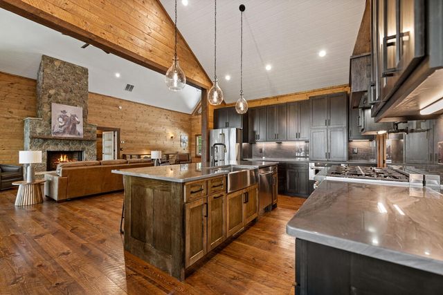 210 Hemptown Overlook, Morganton, GA 30513