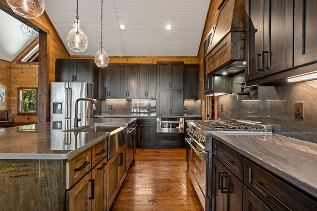 210 Hemptown Overlook, Morganton, GA 30513