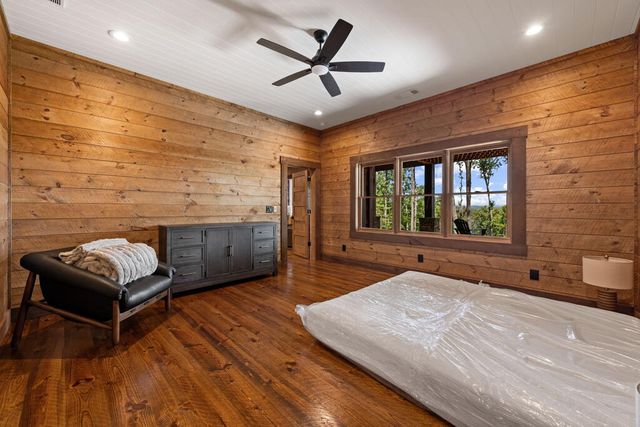 210 Hemptown Overlook, Morganton, GA 30513