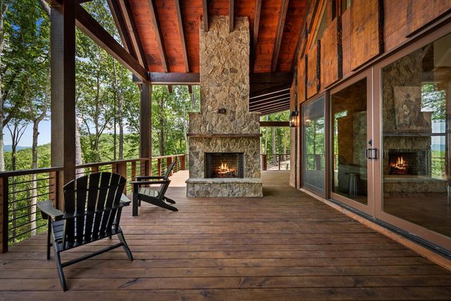 210 Hemptown Overlook, Morganton, GA 30513
