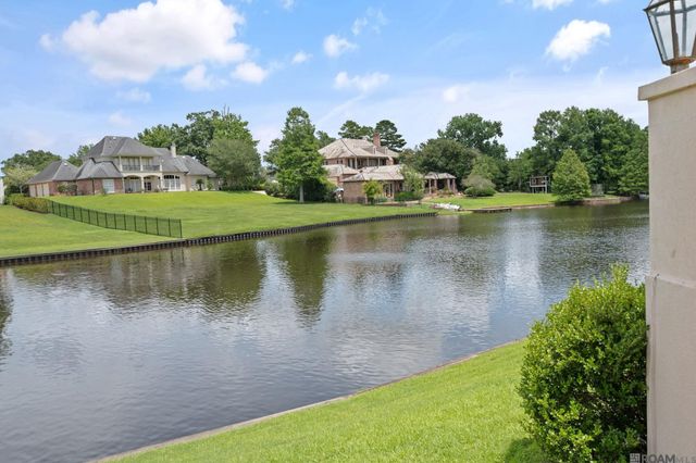 19323 Links Ct, Baton Rouge, LA 70810