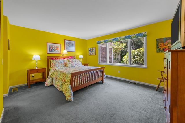 11 Juniper Cir 11, Brewster, MA 02631