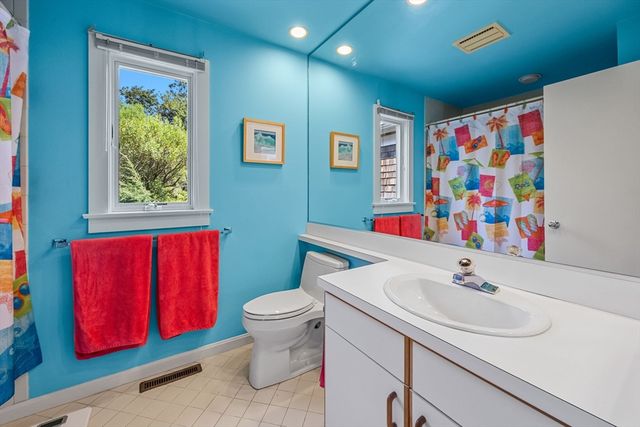 11 Juniper Cir 11, Brewster, MA 02631