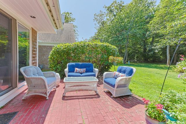 11 Juniper Cir 11, Brewster, MA 02631