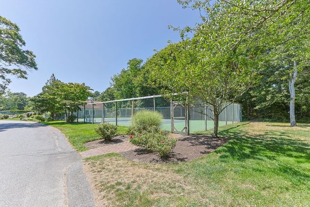 11 Juniper Cir 11, Brewster, MA 02631