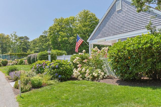 11 Juniper Cir 11, Brewster, MA 02631