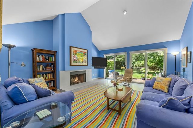 11 Juniper Cir 11, Brewster, MA 02631