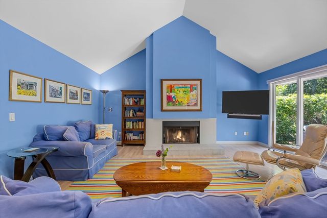 11 Juniper Cir 11, Brewster, MA 02631