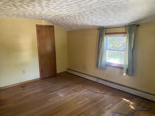 45 Monroe Road, Enfield, CT 06082