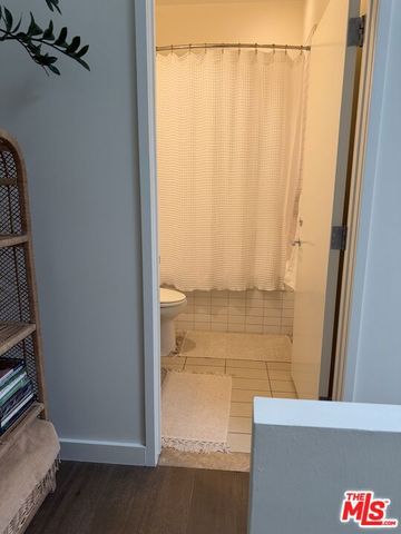 940 E 2ND Street 27, Los Angeles, CA 90012