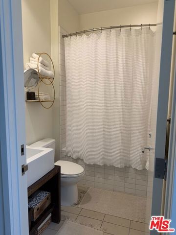 940 E 2ND Street 27, Los Angeles, CA 90012