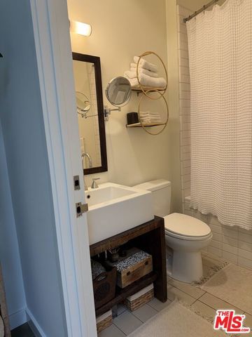 940 E 2ND Street 27, Los Angeles, CA 90012