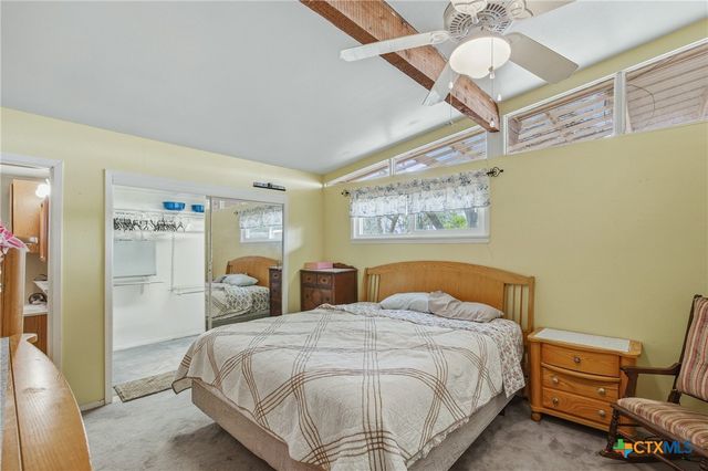 1604 Gardien Street, Gonzales, TX 78629