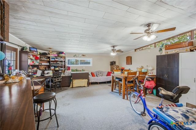 1604 Gardien Street, Gonzales, TX 78629