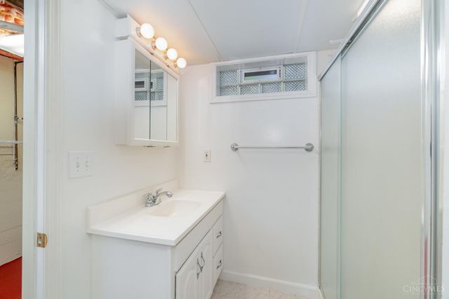 4136 St Lawrence Avenue, Cincinnati, OH 45205