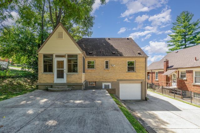 4136 St Lawrence Avenue, Cincinnati, OH 45205