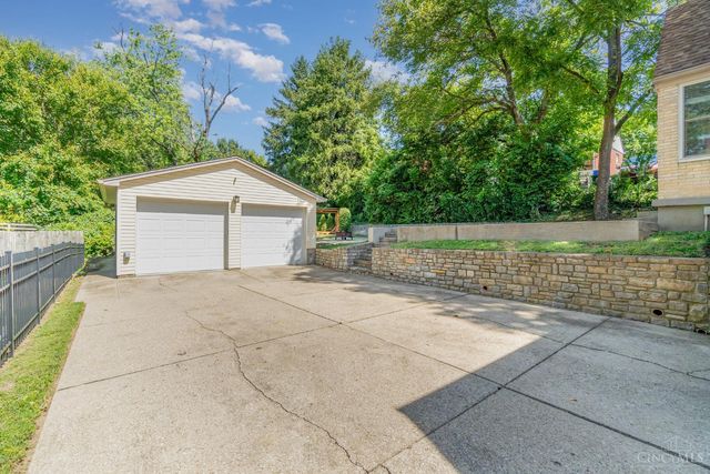 4136 St Lawrence Avenue, Cincinnati, OH 45205