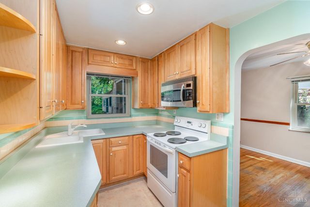 4136 St Lawrence Avenue, Cincinnati, OH 45205