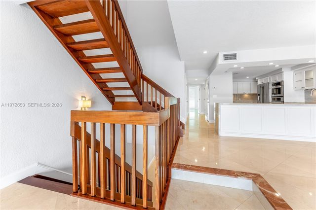 5990 Paradise Point Drive, Palmetto Bay, FL 33157